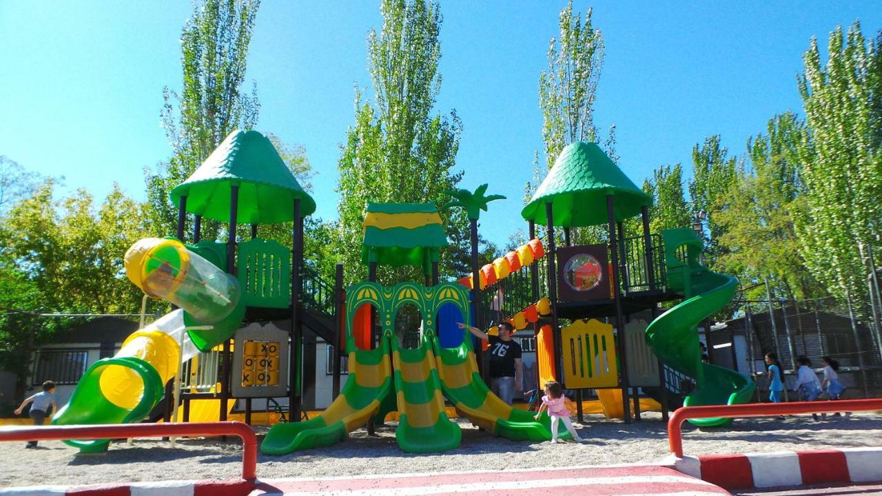 Bungalows Alpha Getafe Zewnętrze zdjęcie