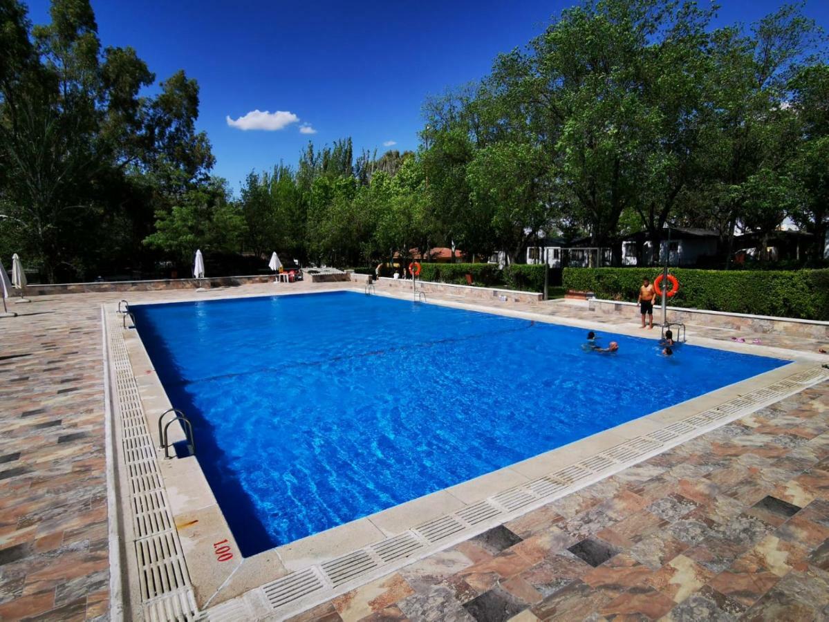 Bungalows Alpha Getafe Zewnętrze zdjęcie