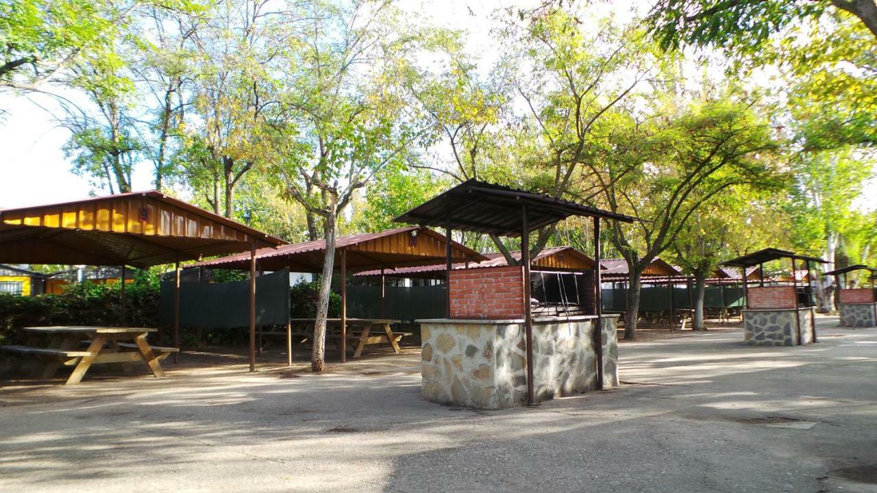 Bungalows Alpha Getafe Zewnętrze zdjęcie